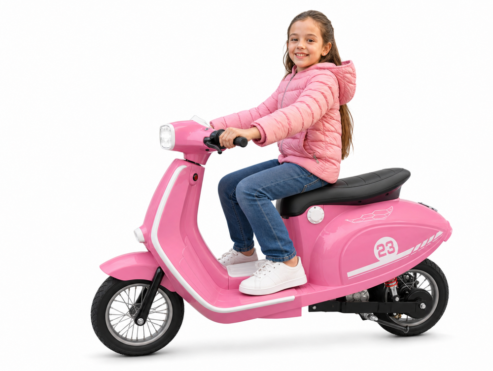 Vespa électrique enfant rose — assise haute et repose-pieds plat